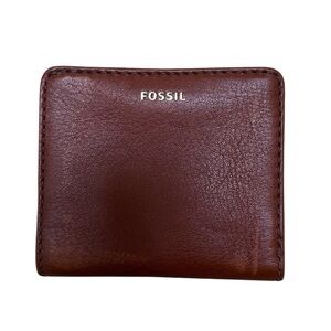 SOLD - Fossil Brown Leather Bi-fold Wallet